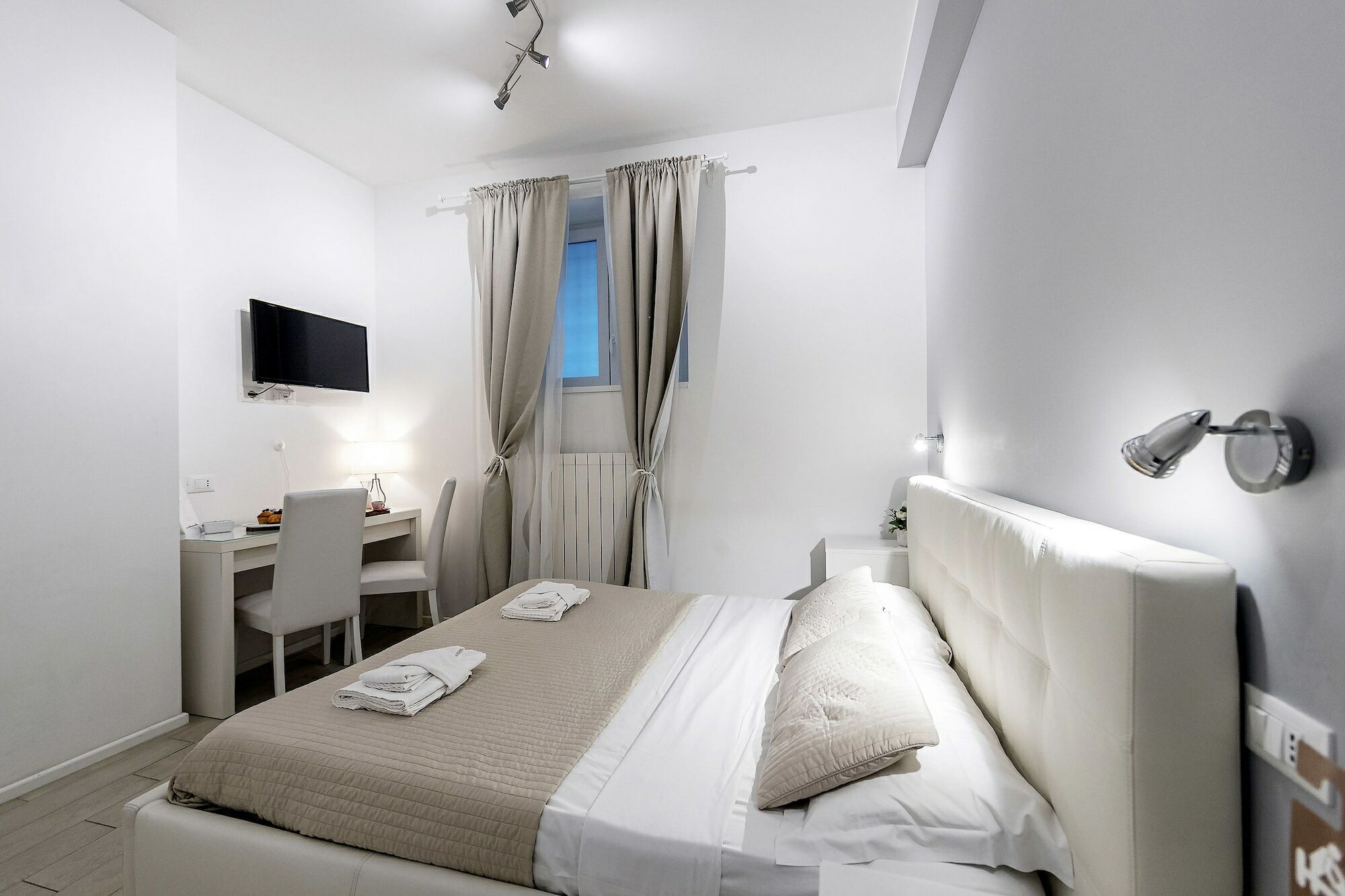 Bella Roma Luxury Accomodation - Vatican City Buitenkant foto
